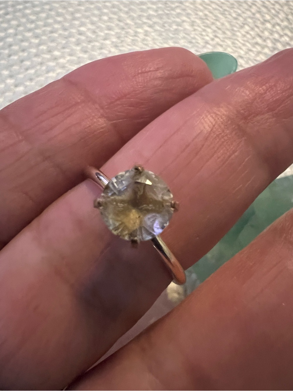 Vintage Classic Solitaire Ring with Pale Yellow n Aquarium Gem-Stone